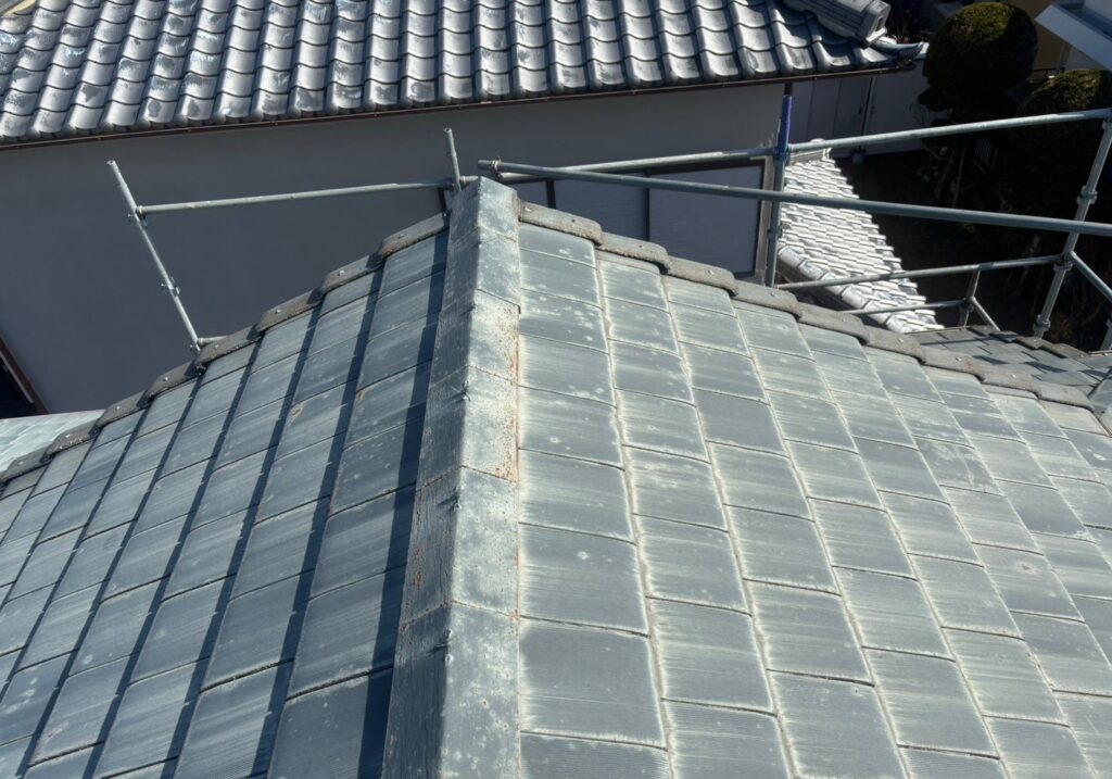 東大阪市額田町にて雨漏り修理〈コーキング劣化と瓦のひび割れ〉 施工後